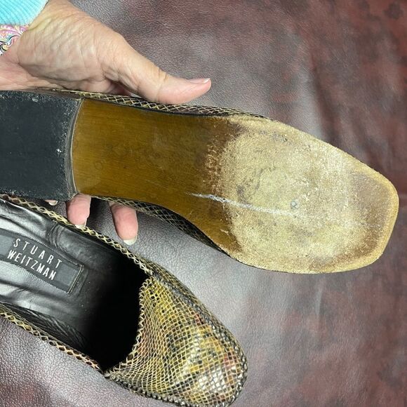 Stuart Weitzman snake print tan mules,‎ size 8 1/2 B - Picture 15 of 16